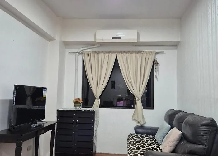 1br Retro-styled Unit In Bgc, Taguig Apartment Manila